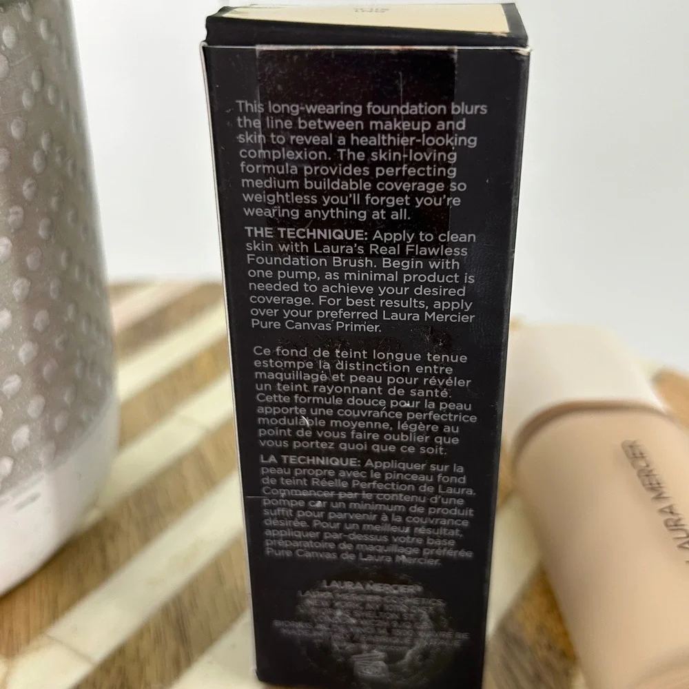 Laura Mercier Real Flawless Weightless Perfecting Foundation 0N1 Silk 1oz New